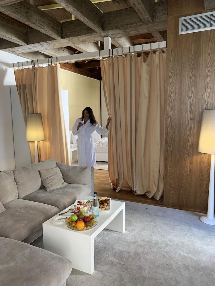 Prestige Hotel Tiran Dış mekan fotoğraf